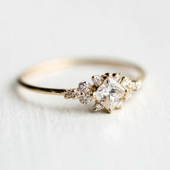 New Gorgeous Bridgeton Regency 18k Gold Over 925 Silver Diamond Ring - Picture 3 of 4